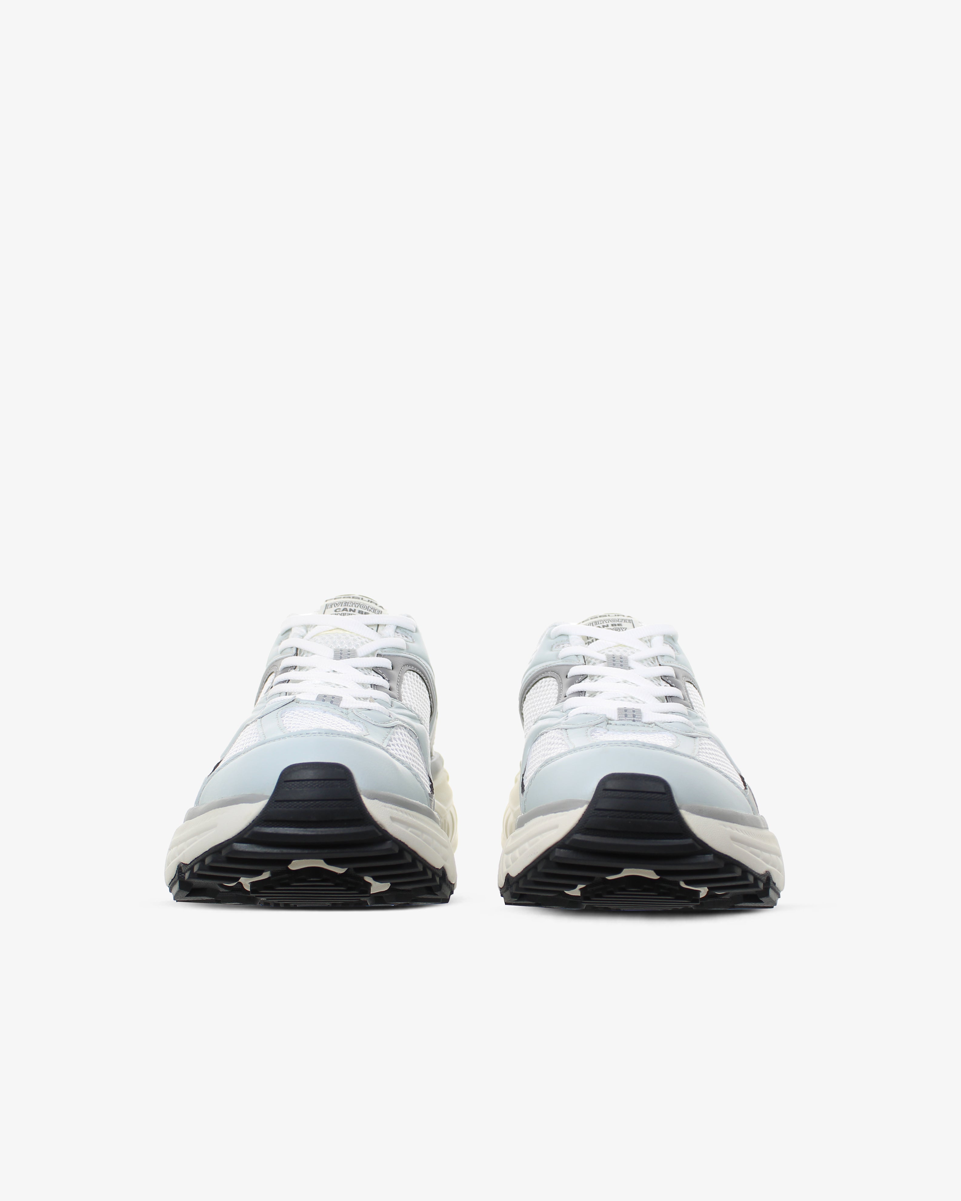 Dvl 06 White-smoke Trail