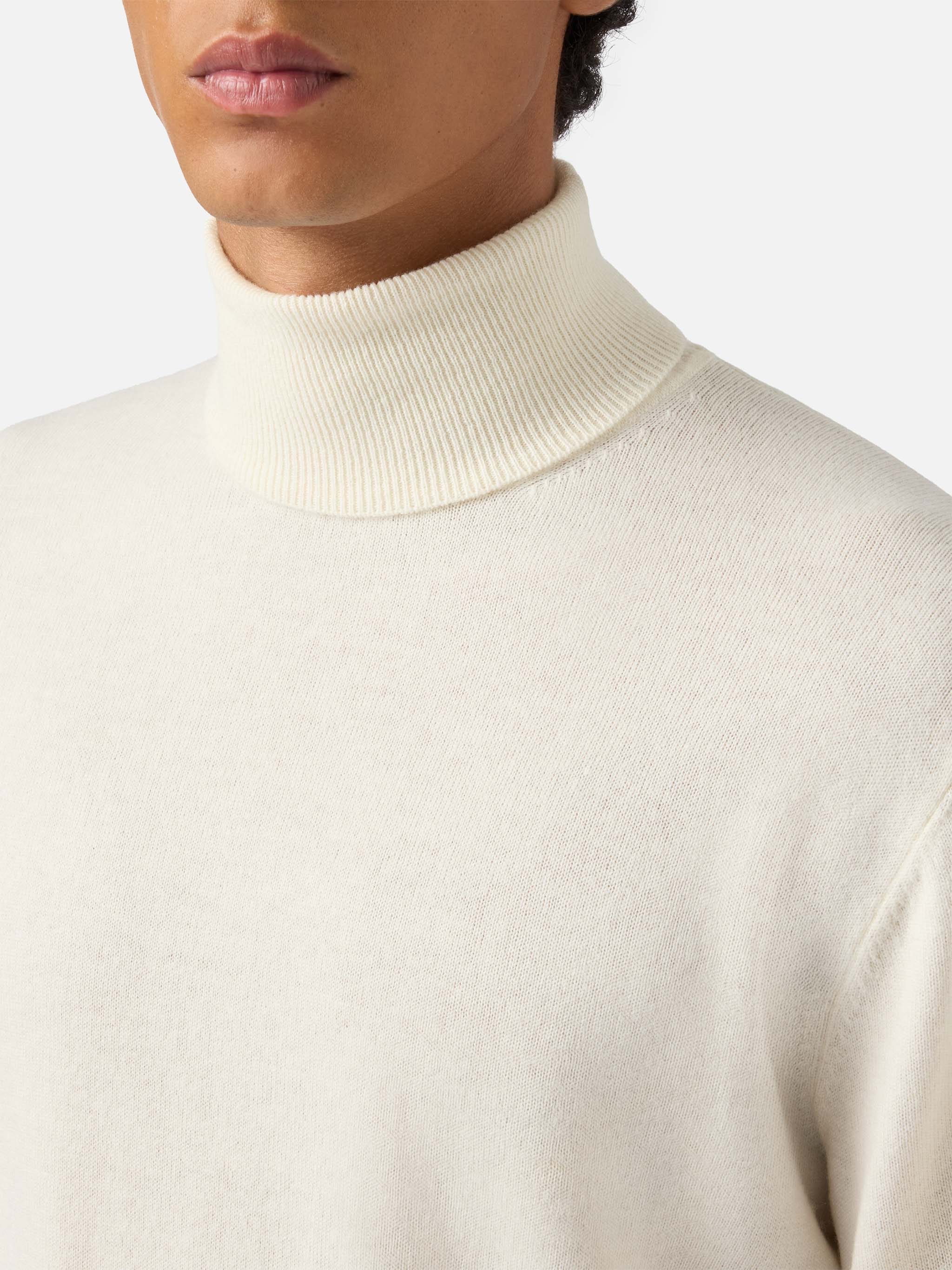 Turtleneck Sweater Bond White Merino Wool And Cashmere