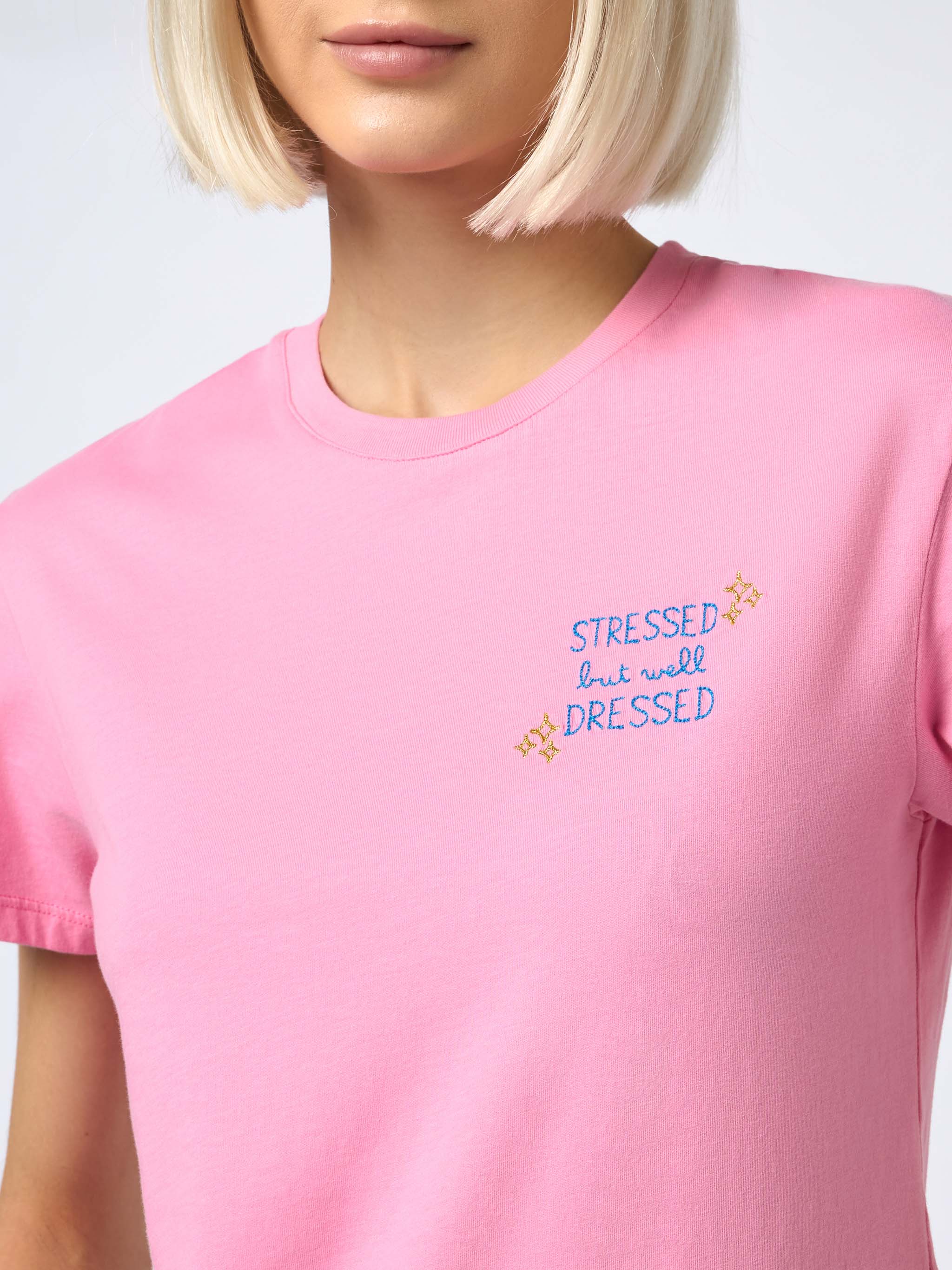 Emilie T-Shirt With Stressed But Well Dressed Embroidery Pink