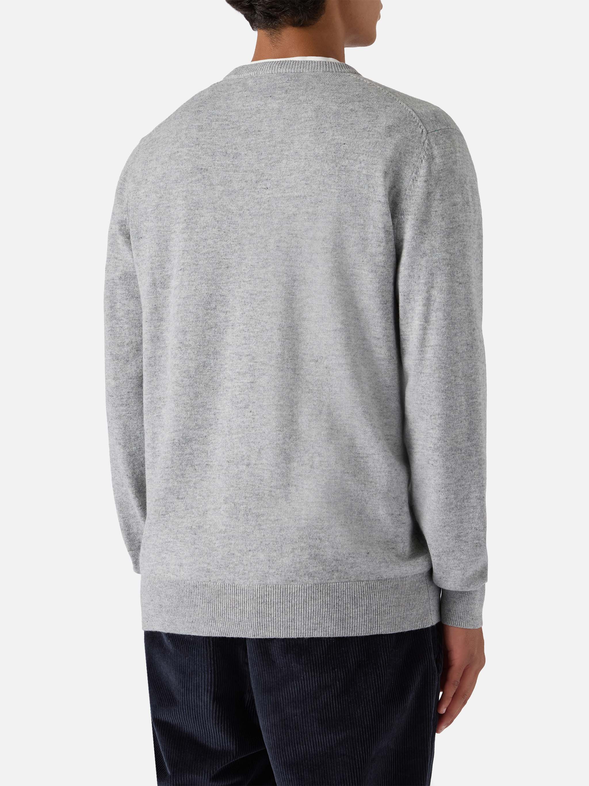 Crewneck Sweater Heron Light With Snoopy Sunday Mood Embroidery | Peanuts Special Edition Grey