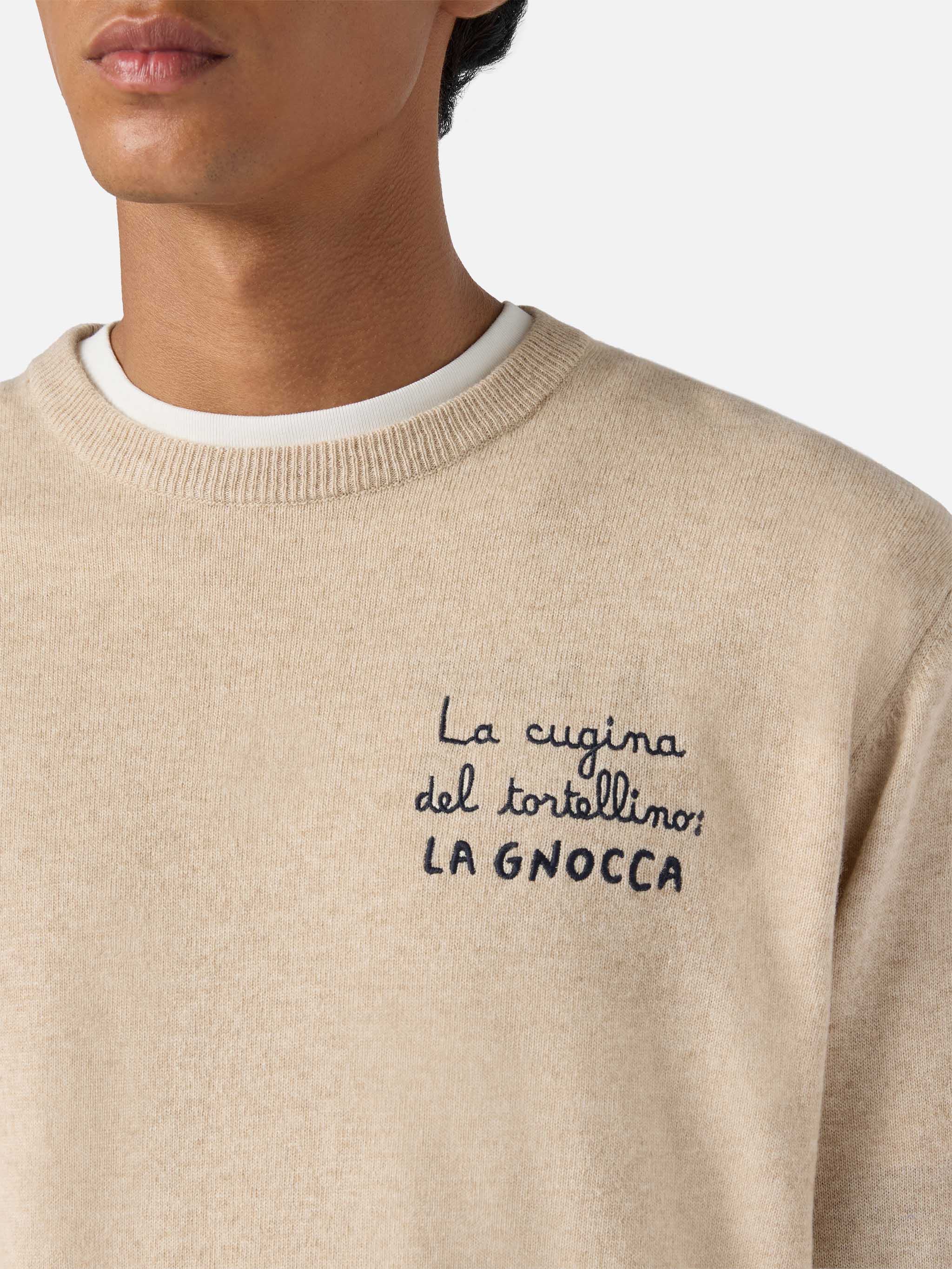 Crewneck Heron Light With La Cugina Del Tortellino, Gnocca! Embroidery | Vacanze Di Natale Special Edition Brown