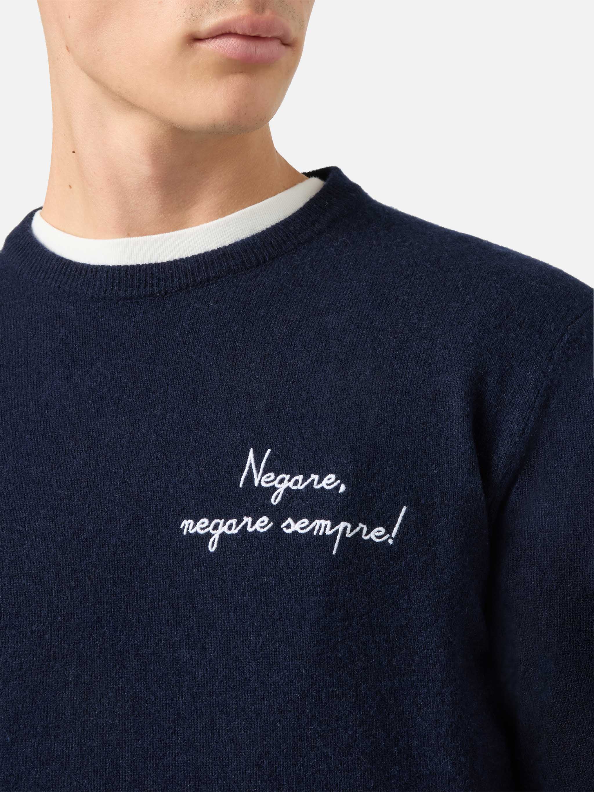 Crewneck Heron Light With Negare, Negare Sempre! Embroidery | Vacanze Di Natale Special Edition Blue
