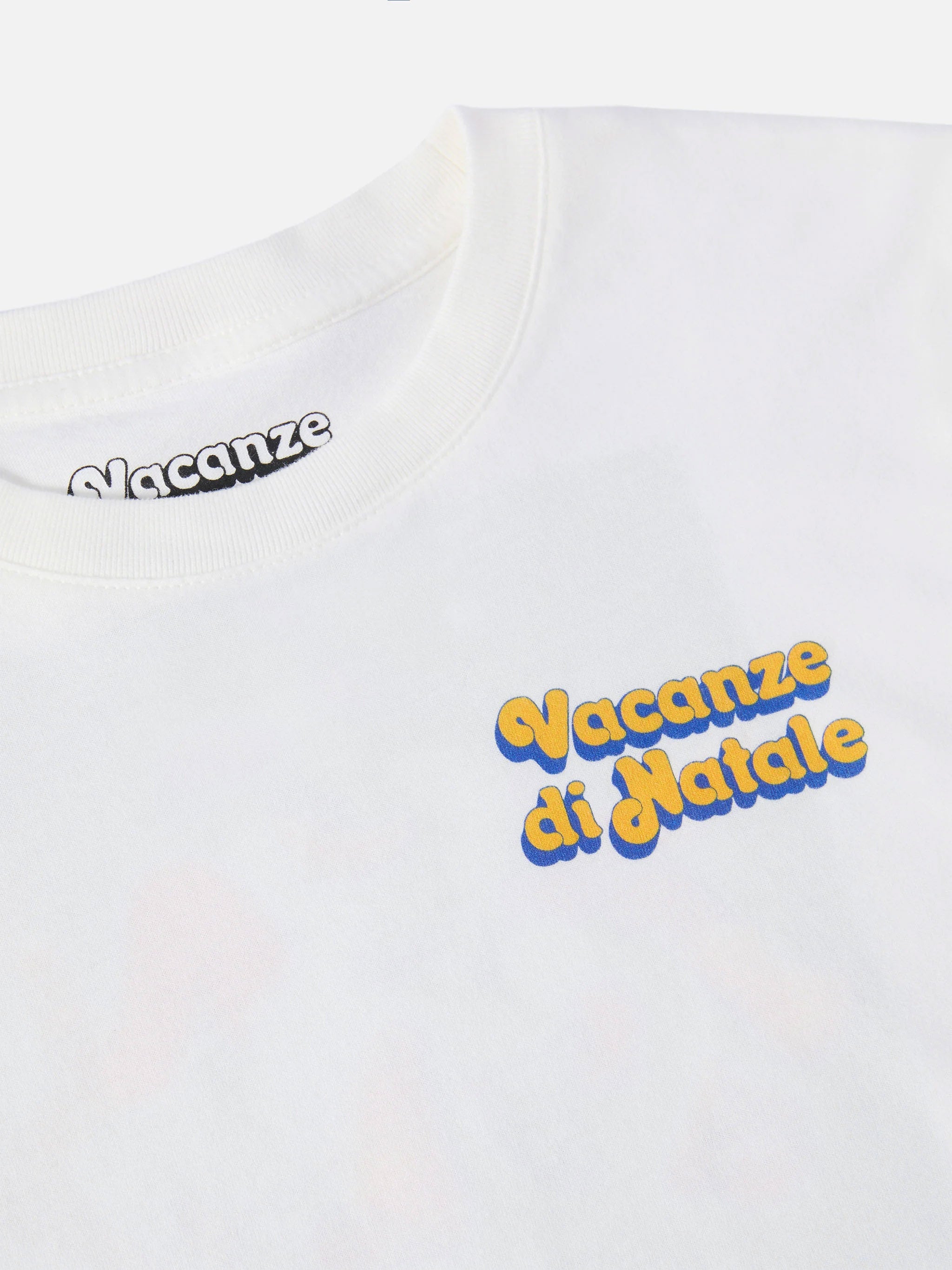 Luton Long-Sleeve Winter Cotton T-Shirt White With Vacanze Di Natale Print | Special Edition
