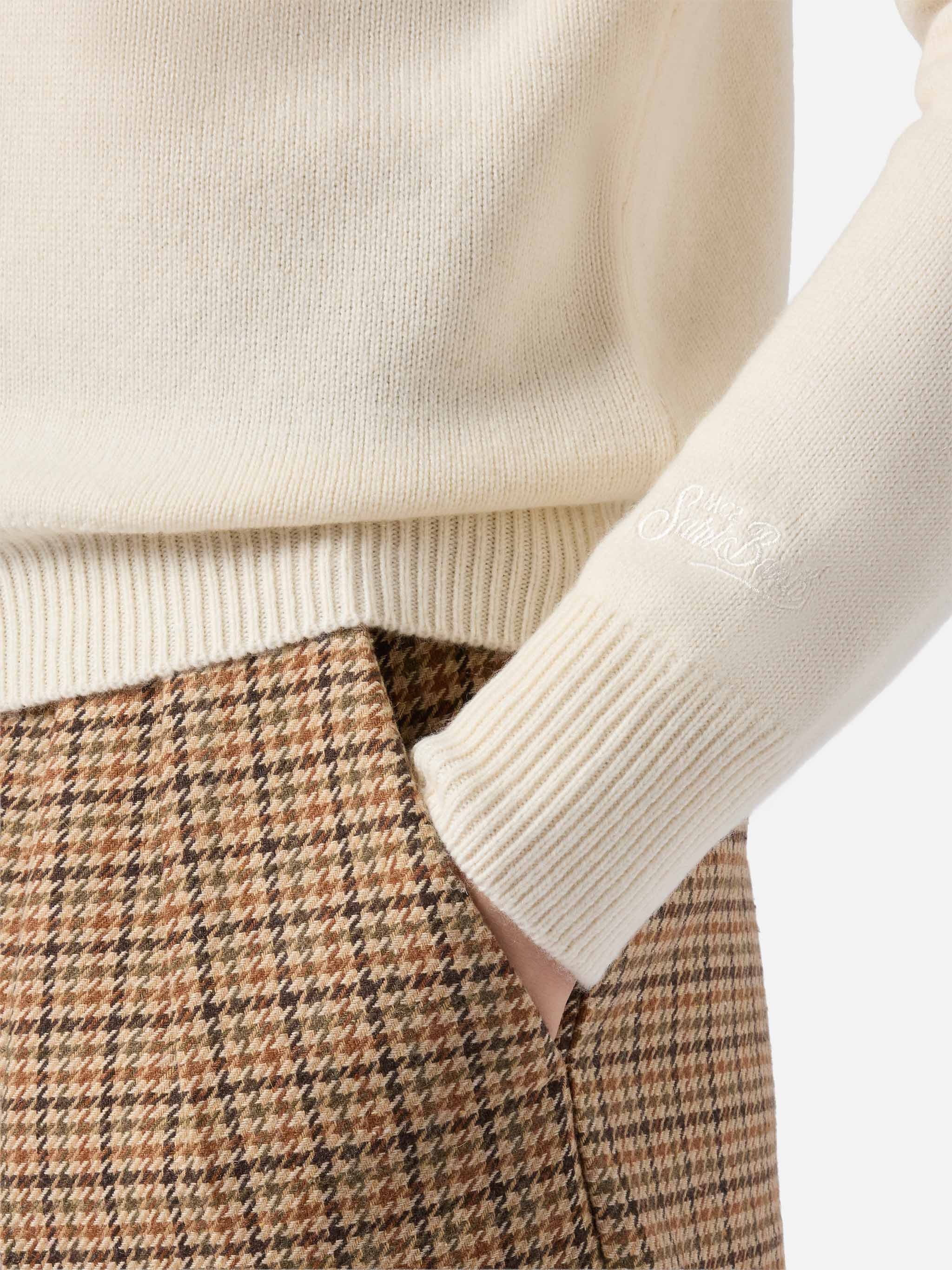 New Queen Cashmere-Blend Sweater In White With St. Moritz Embroidery | Top Of The World Special Edition __single__ Knitwear