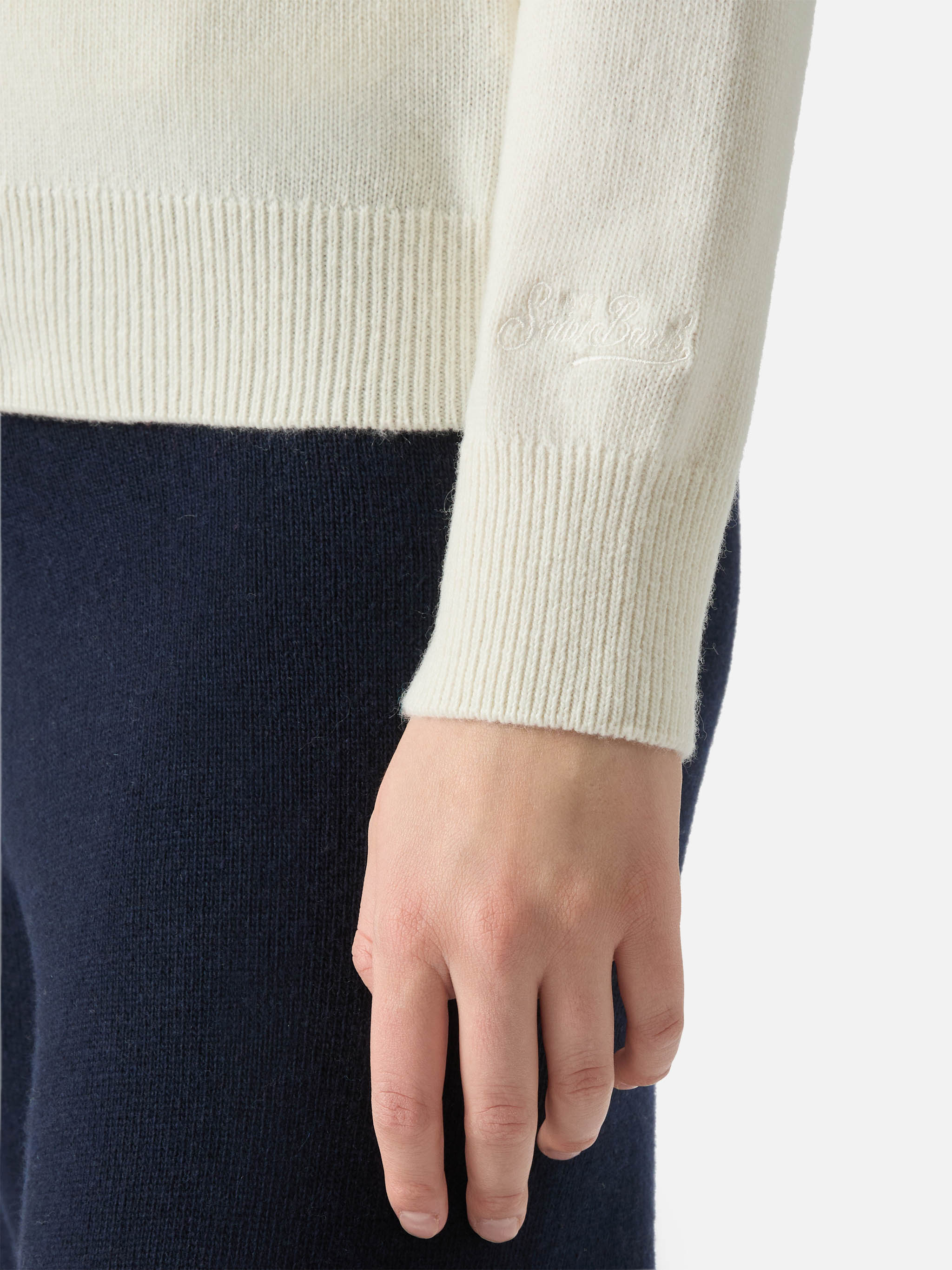 New Queen Crewneck With St. Moritz Habituè Lurex Jacquard White
