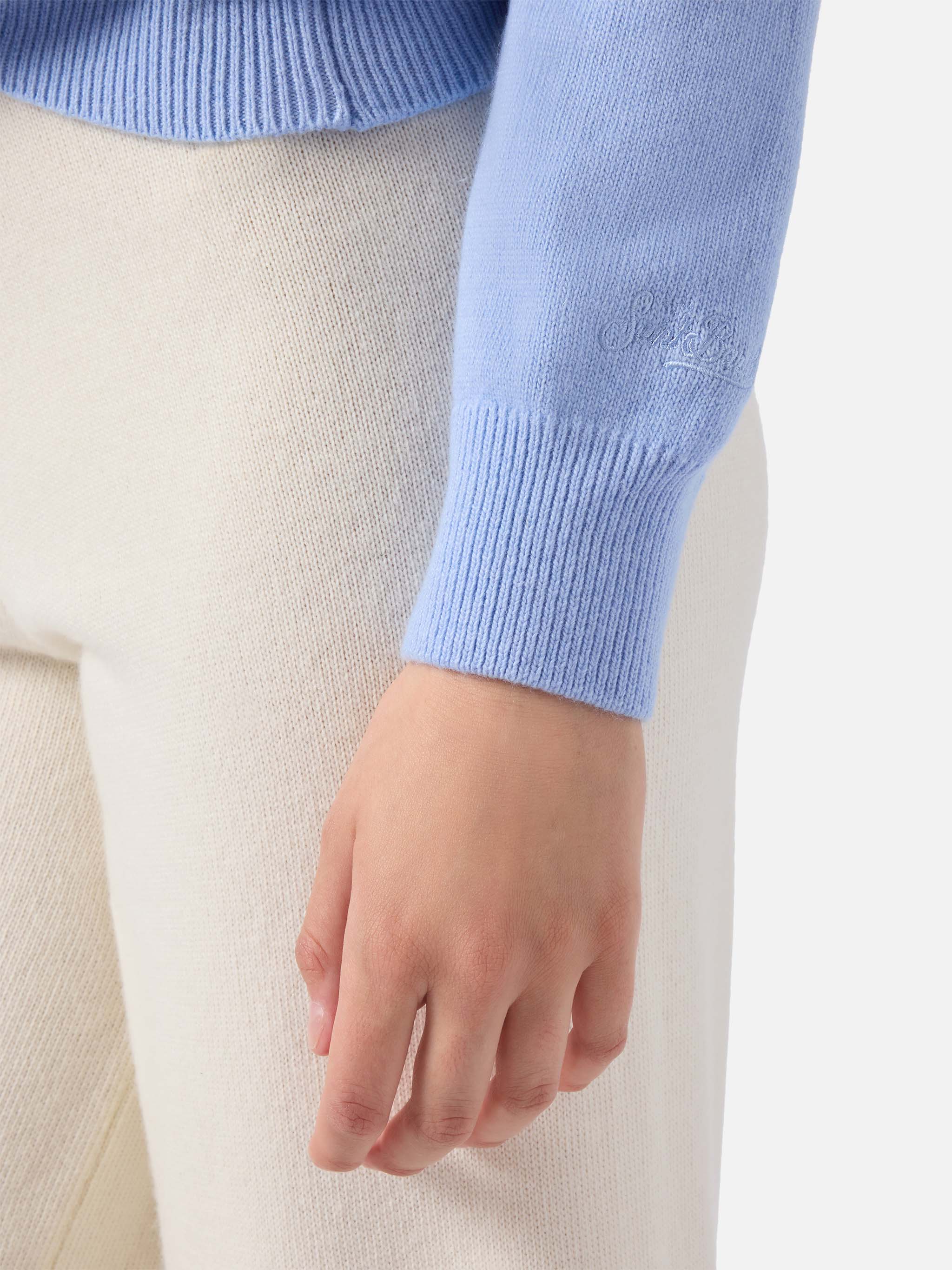 Light Blue Sweater New Queen With Nessuno Te Lha Chiesto Embroidery