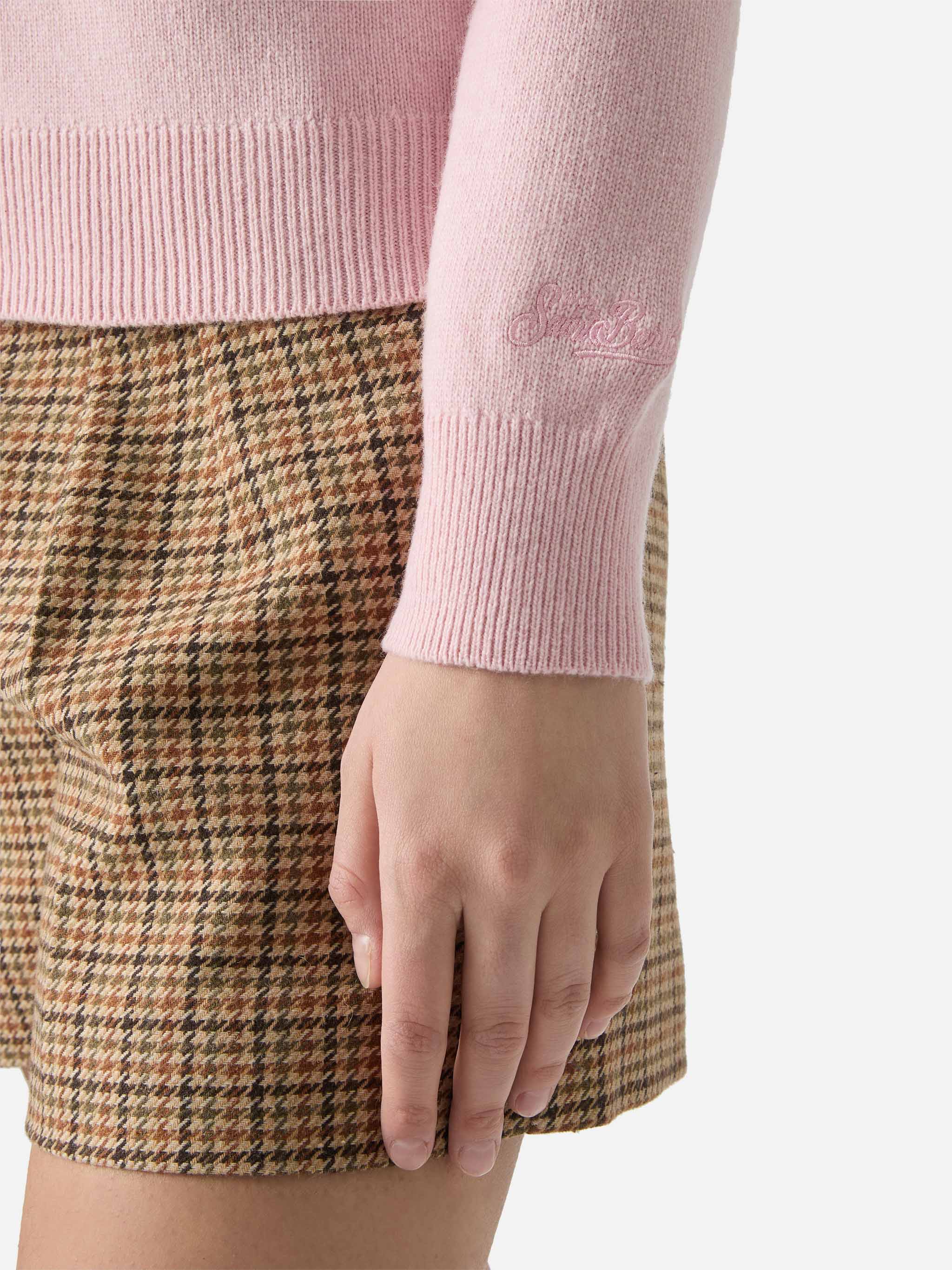 New Queen Crewneck White With Cortina Habituè Jacquard Pink