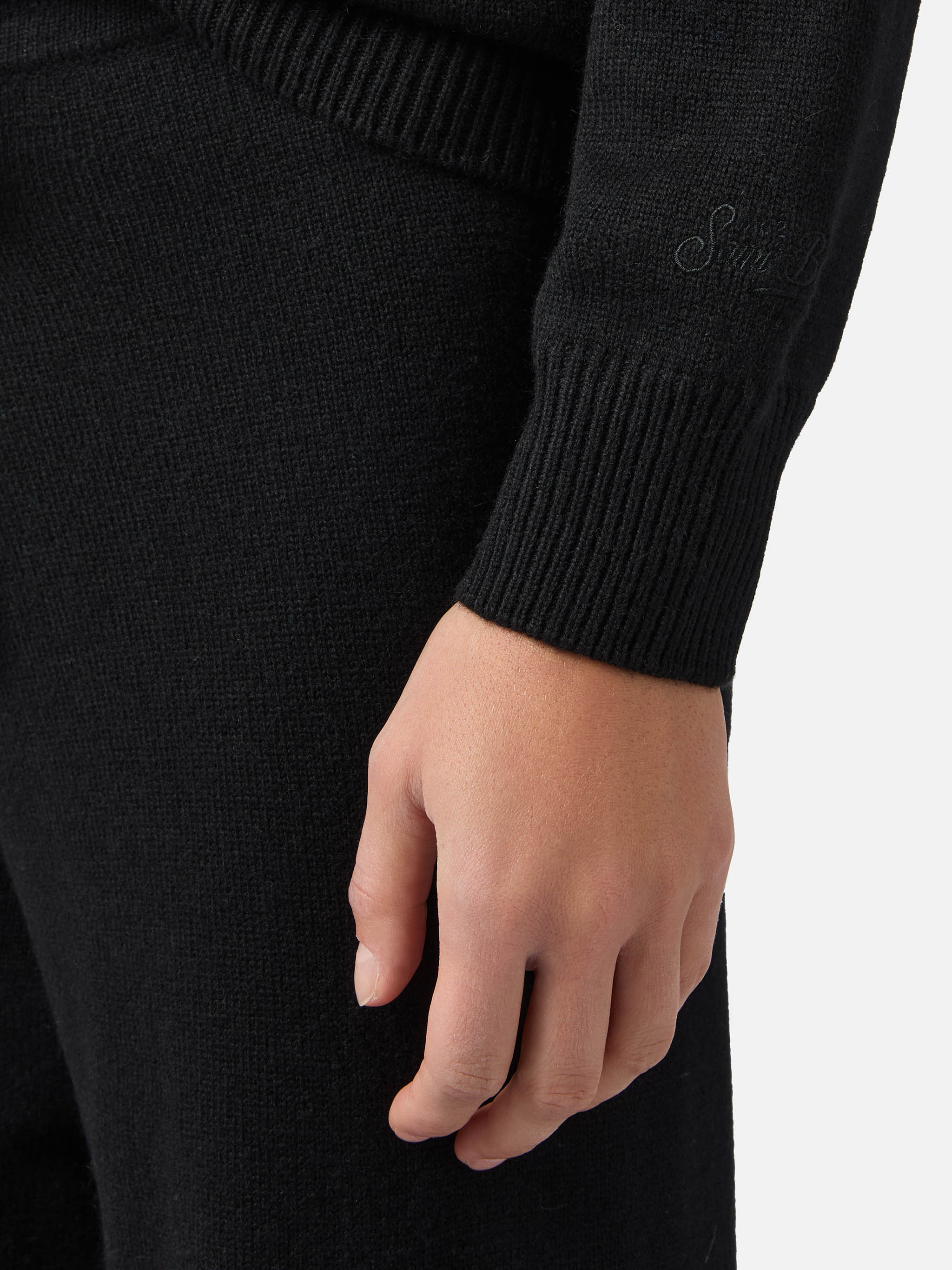 New Queen Cashmere-Blend Sweater Black With Bollicine, Please Embroidery