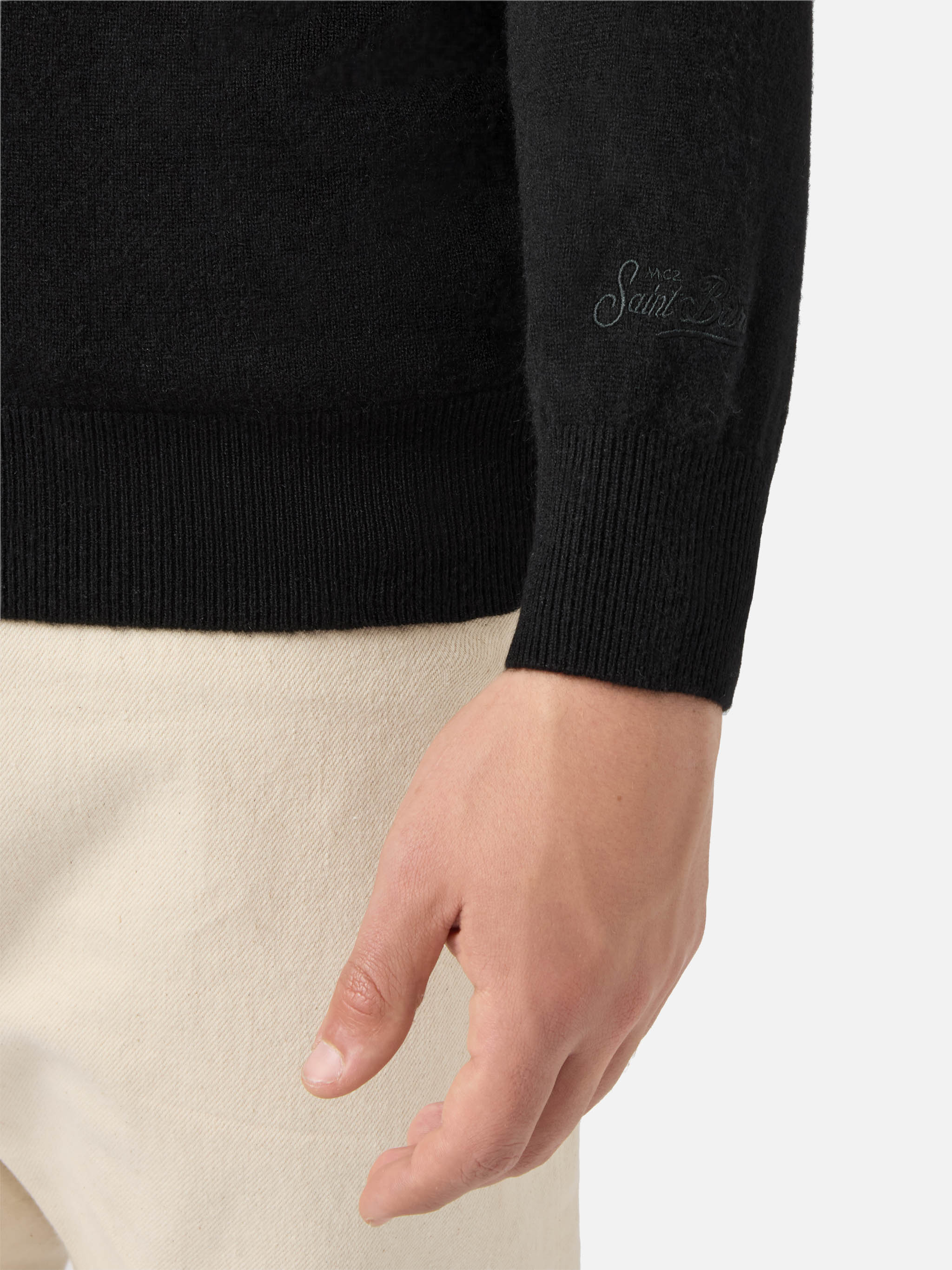 Regent Crewneck Sweater In 100% Black Cashmere __single__ Knitwear