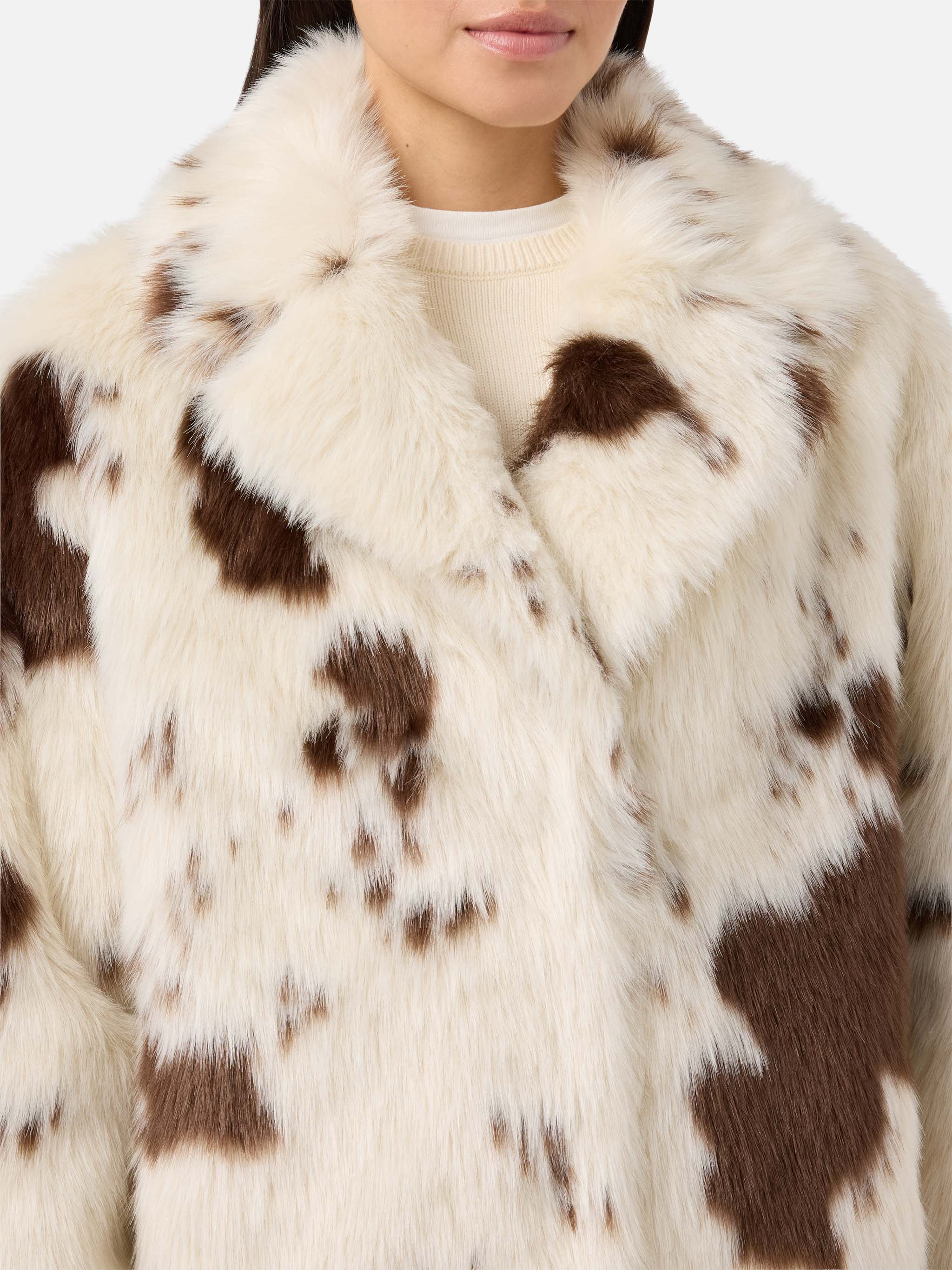 Rouge Faux-Fur Coat With Cow Print White
