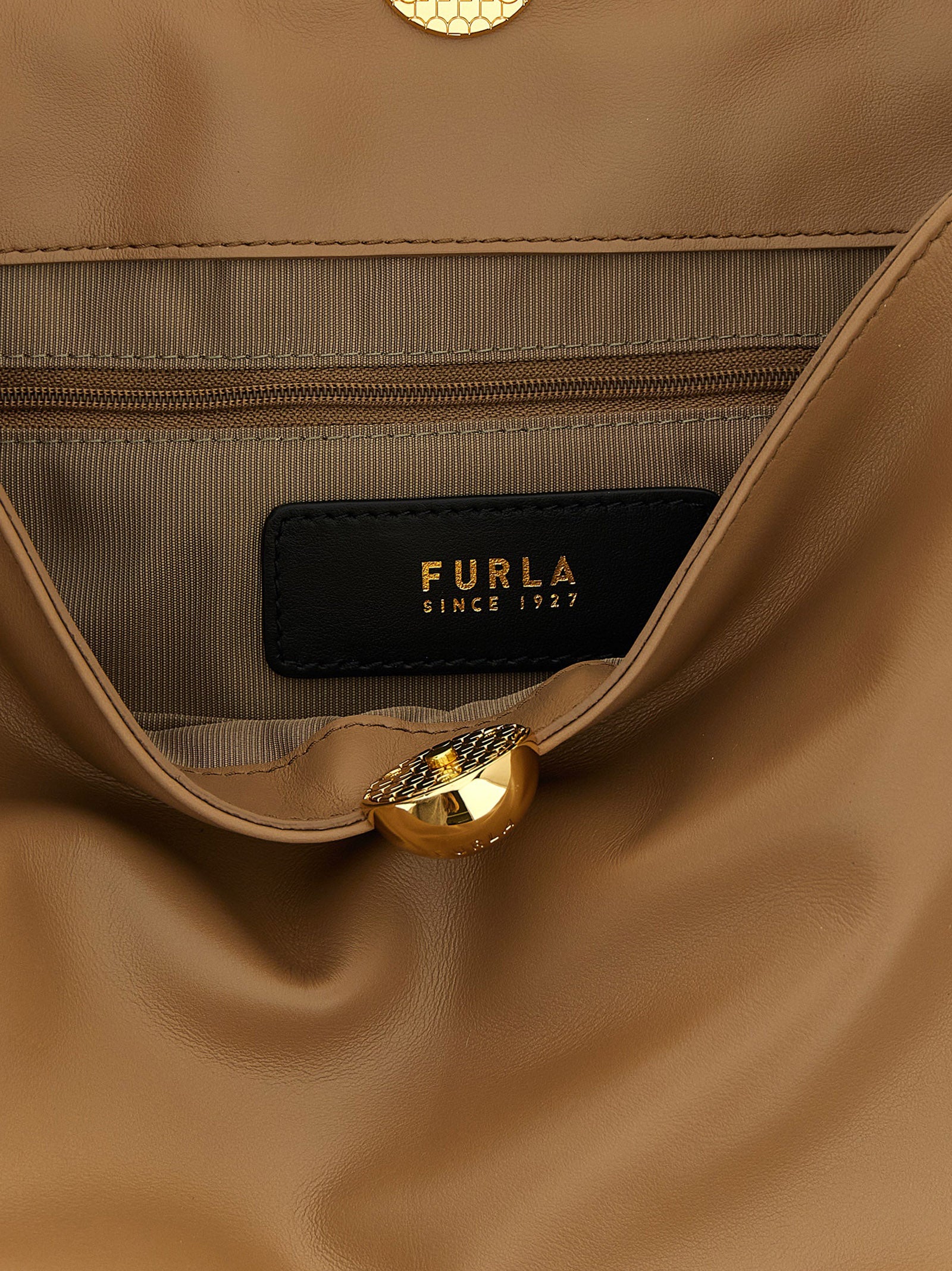 Furla Sfera Soft large shoulder bag Beige Calfskin Leather (bos Taurus)