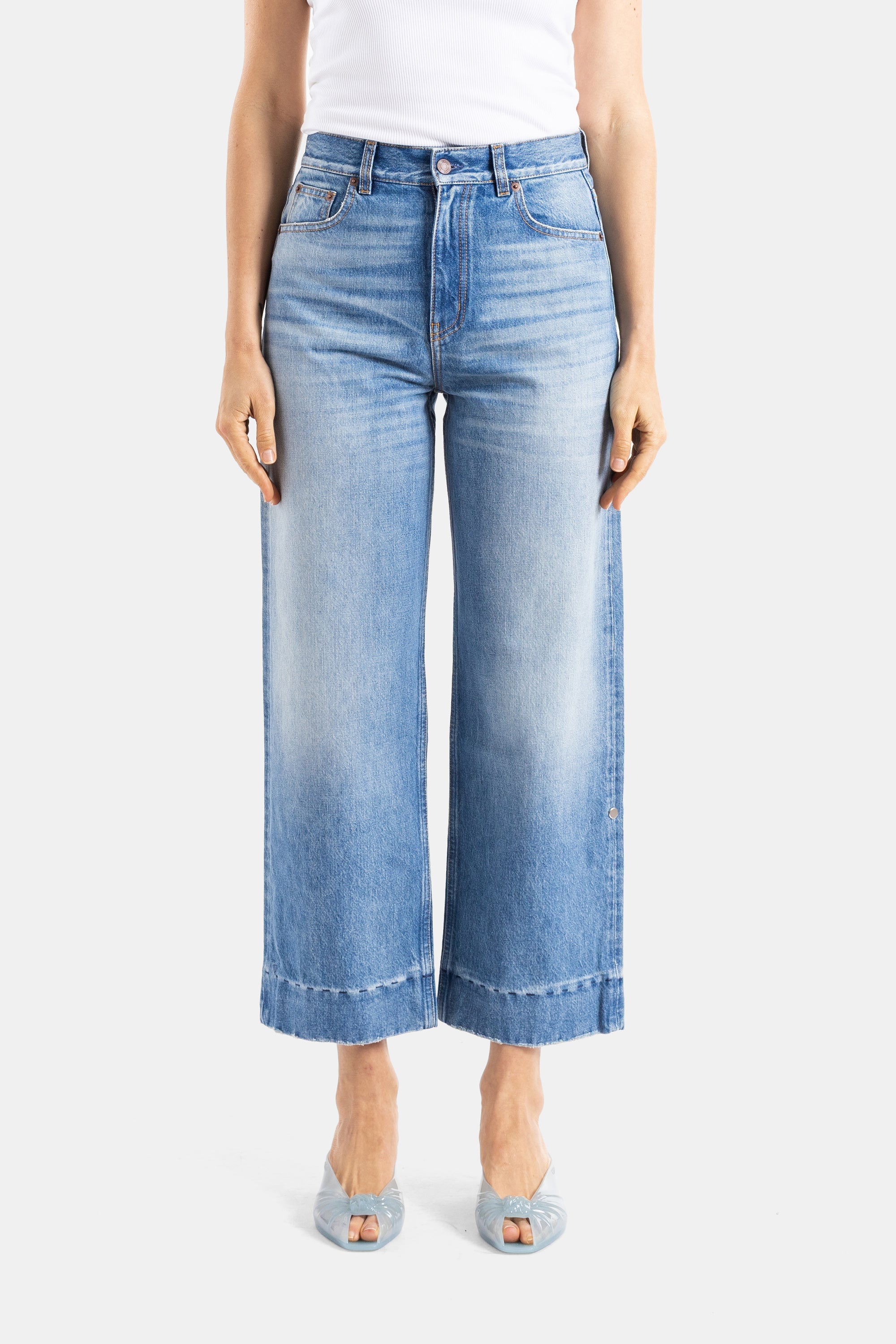 Cropped Wide-Leg Stone-Washed Denim Jeans