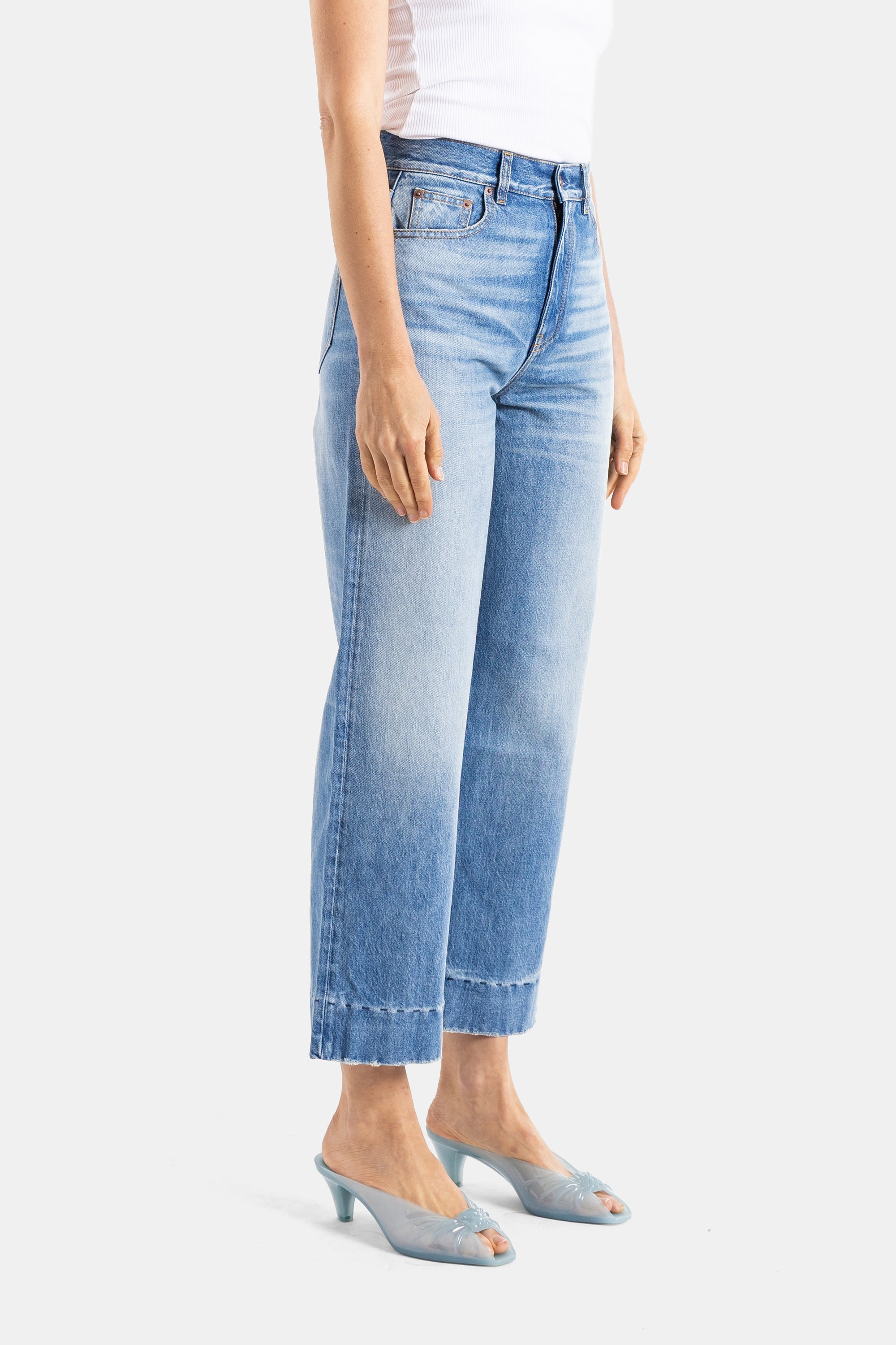 Cropped Wide-Leg Stone-Washed Denim Jeans