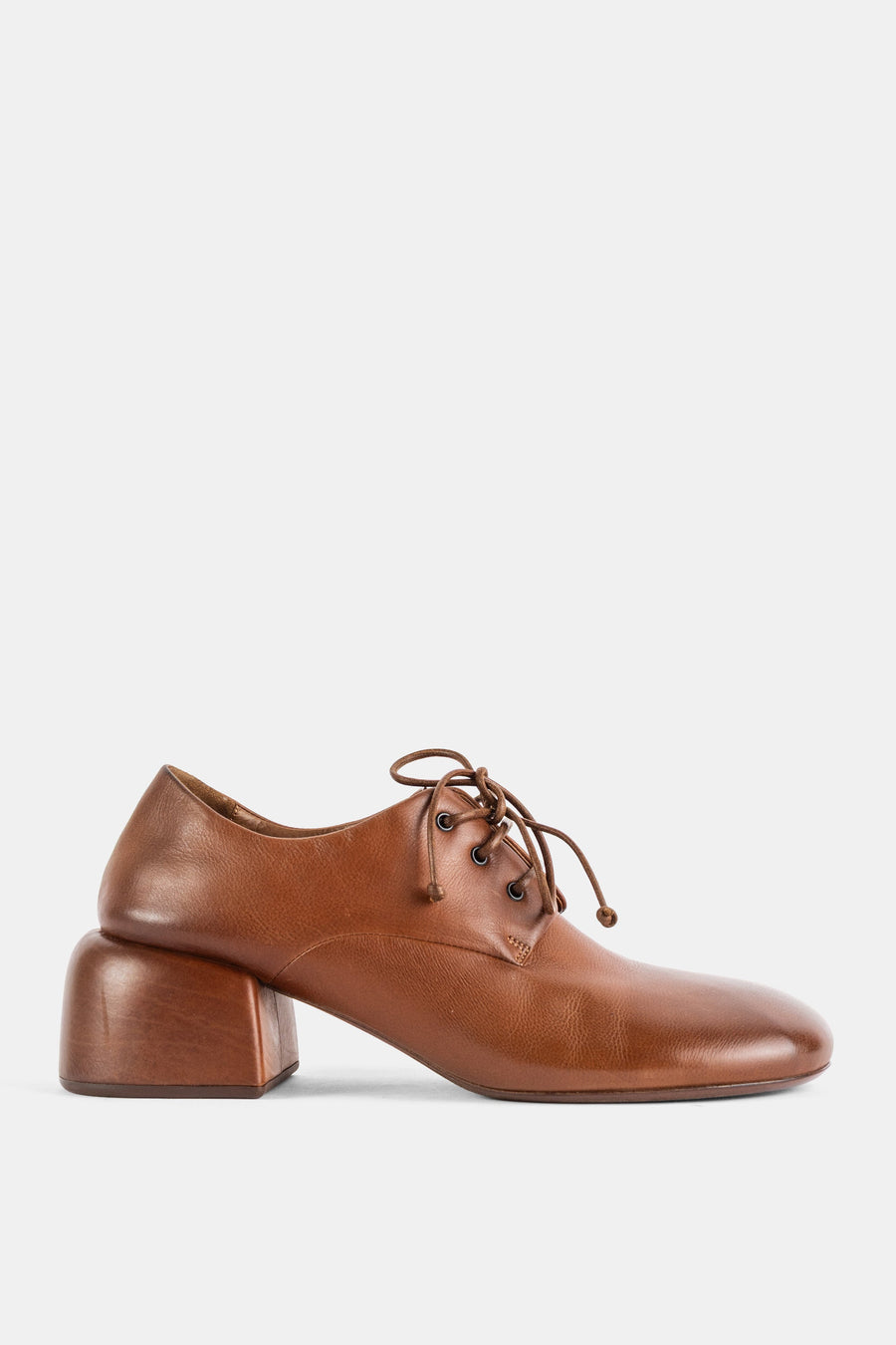 Marsell Smooth hazelnut brown calf leather with waxed finish flat in brown