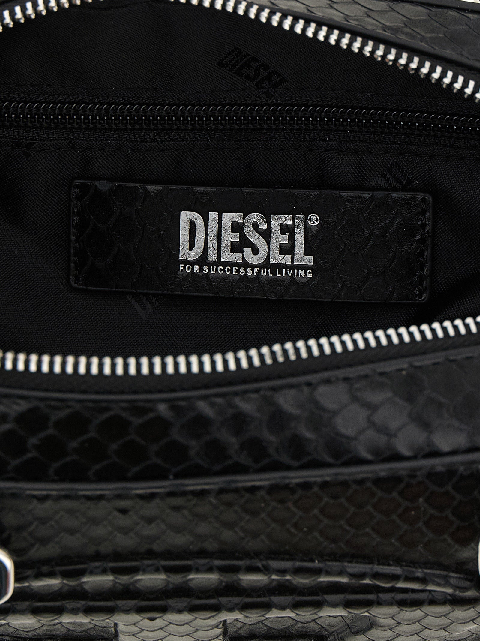 1DR Dome shoulder bag Black Leather