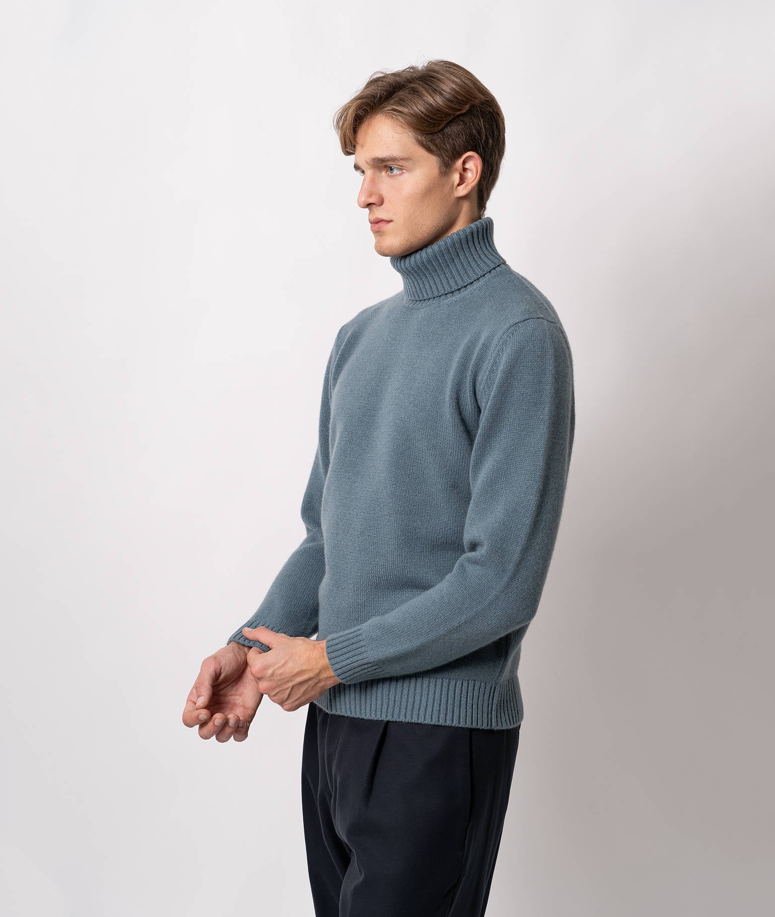 Turtleneck Cashmere Sweater Winnipeg Teal Knitwear
