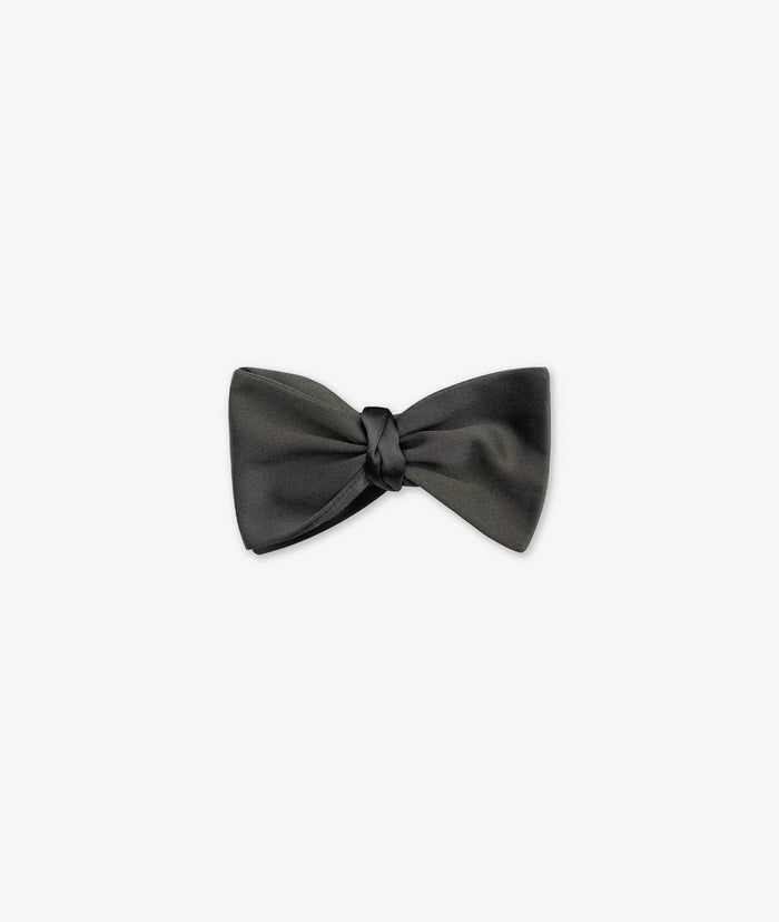 Bow Tie To Daniel Grey Ceremony