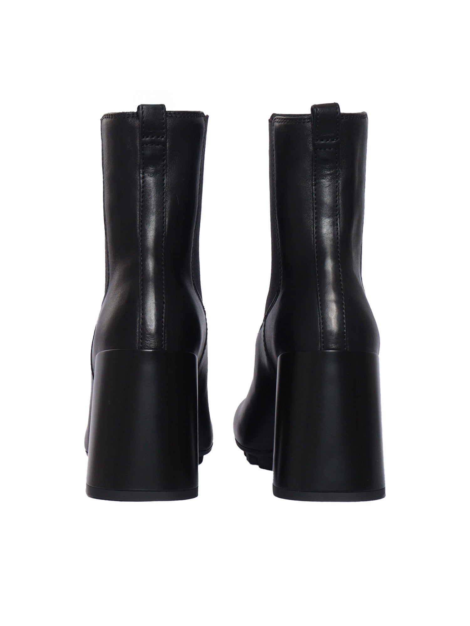 H695 Chelsea Boots Black Booties