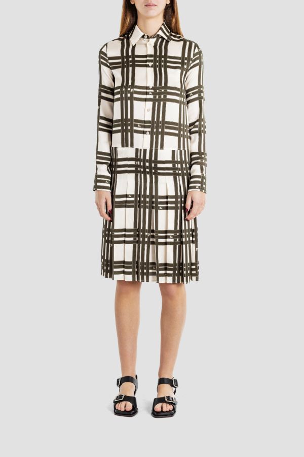 Burberry Satin dress in beige