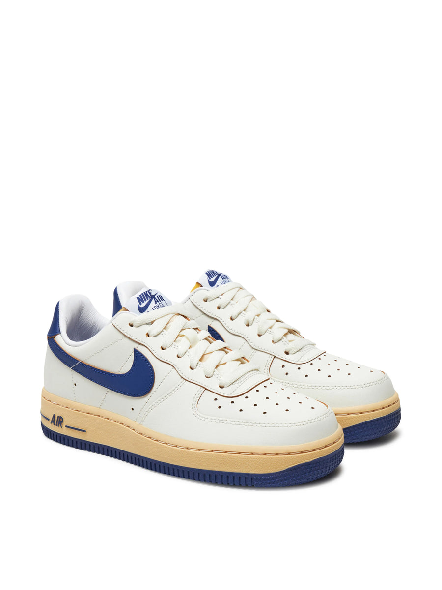 Nike Air Force Sneaker — White