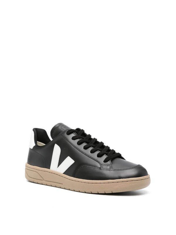 Veja V-12 Sneaker — Black