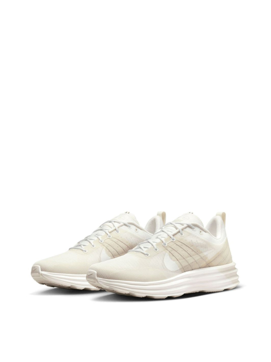 Nike Lunar Roam Sneakers — White