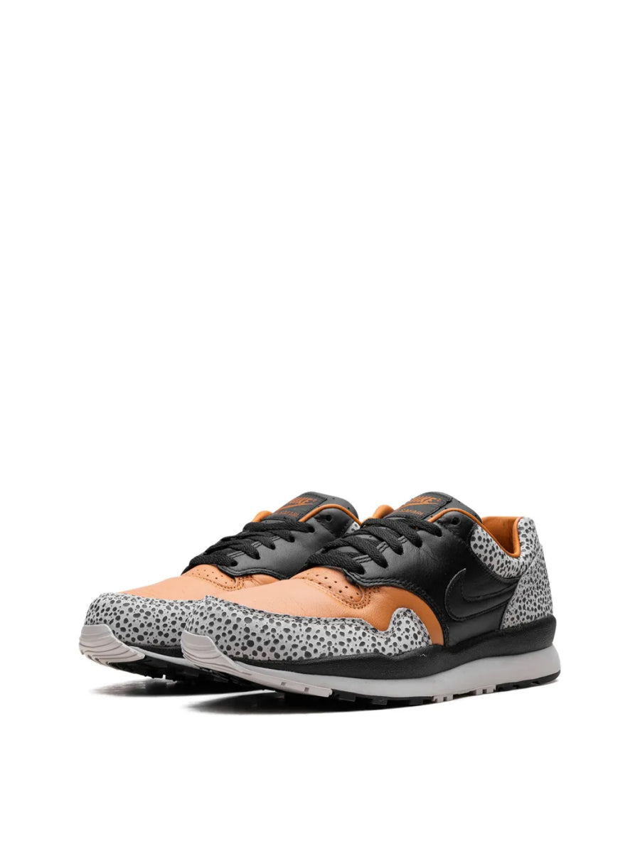 Nike Air Safari Sneaker — Orange