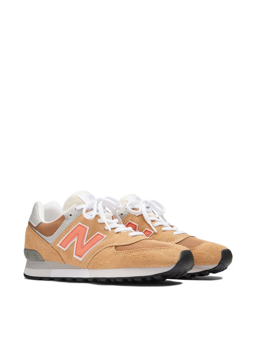 New Balance Sneaker — Beige