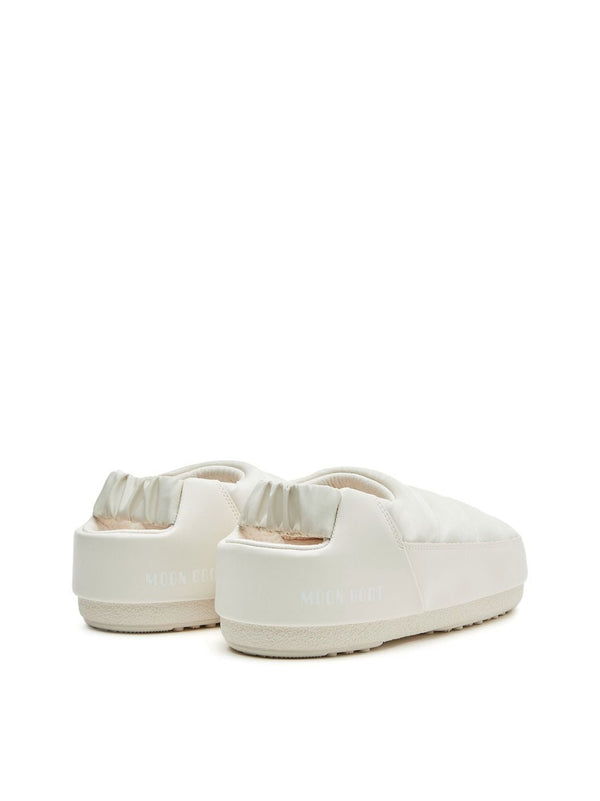 Moon Boot Evolution Slipper — White