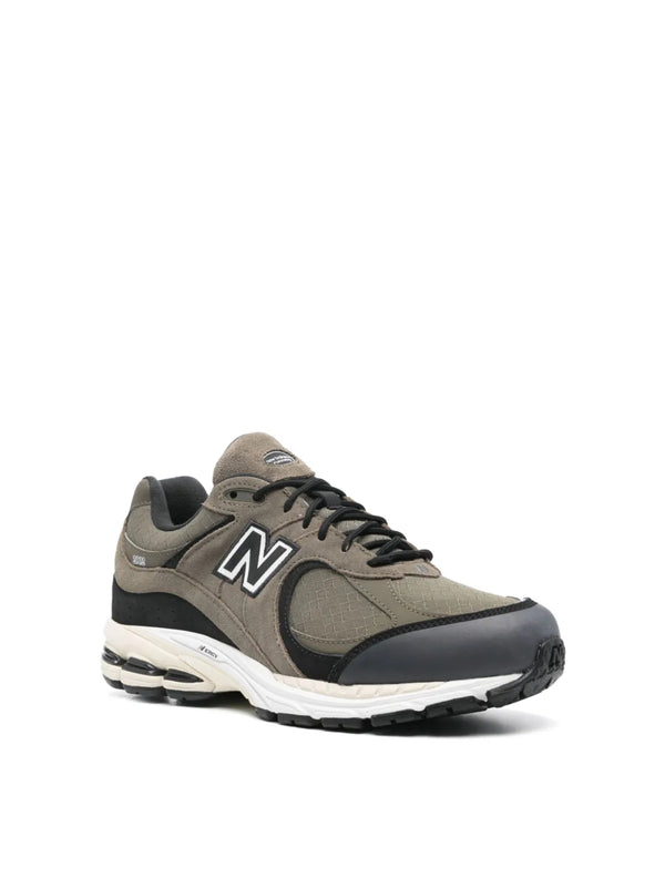 New Balance 2002R Sneaker — Gray