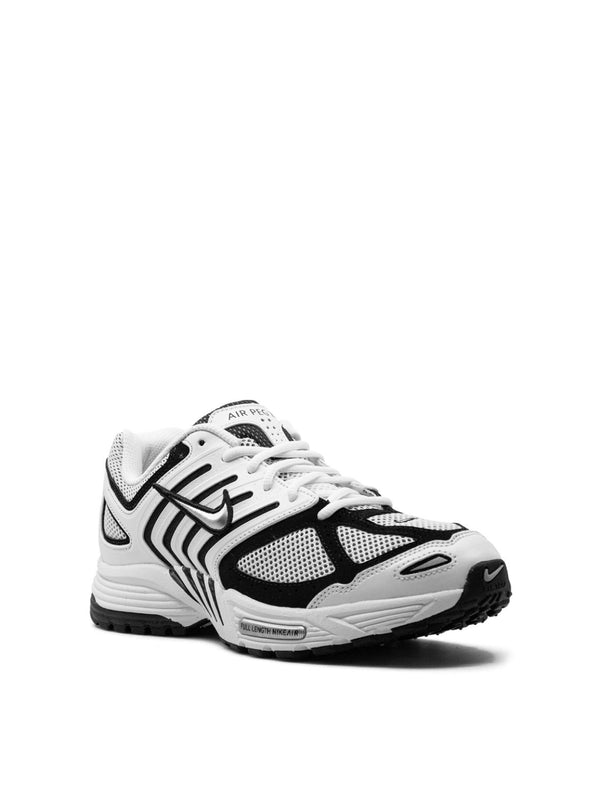 Nike Air Peg 2K5 Sneaker — White
