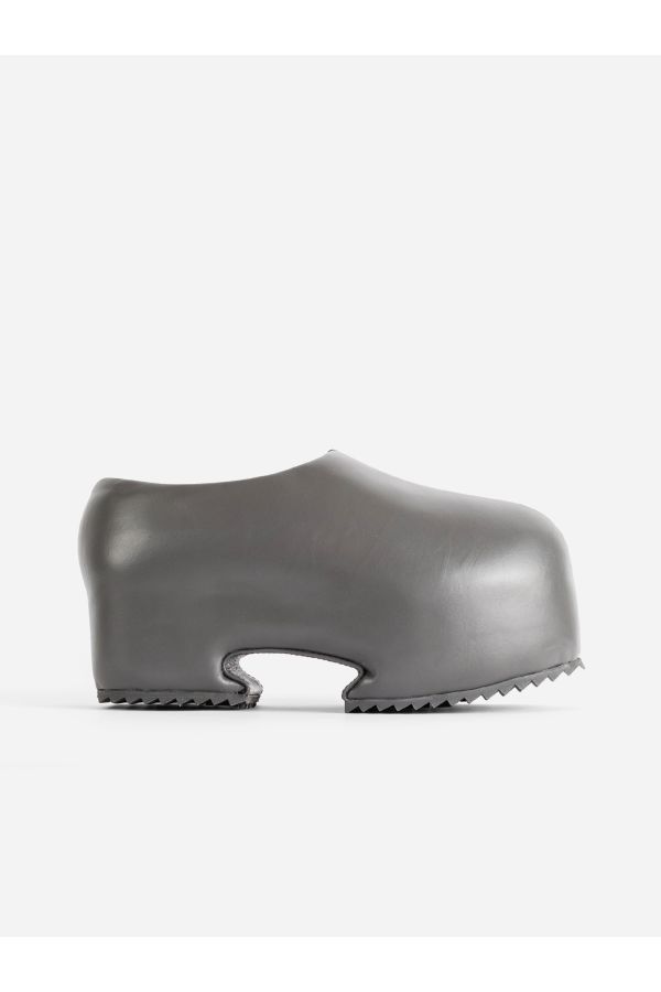 Yume Yume Smooth leather clog in gray
