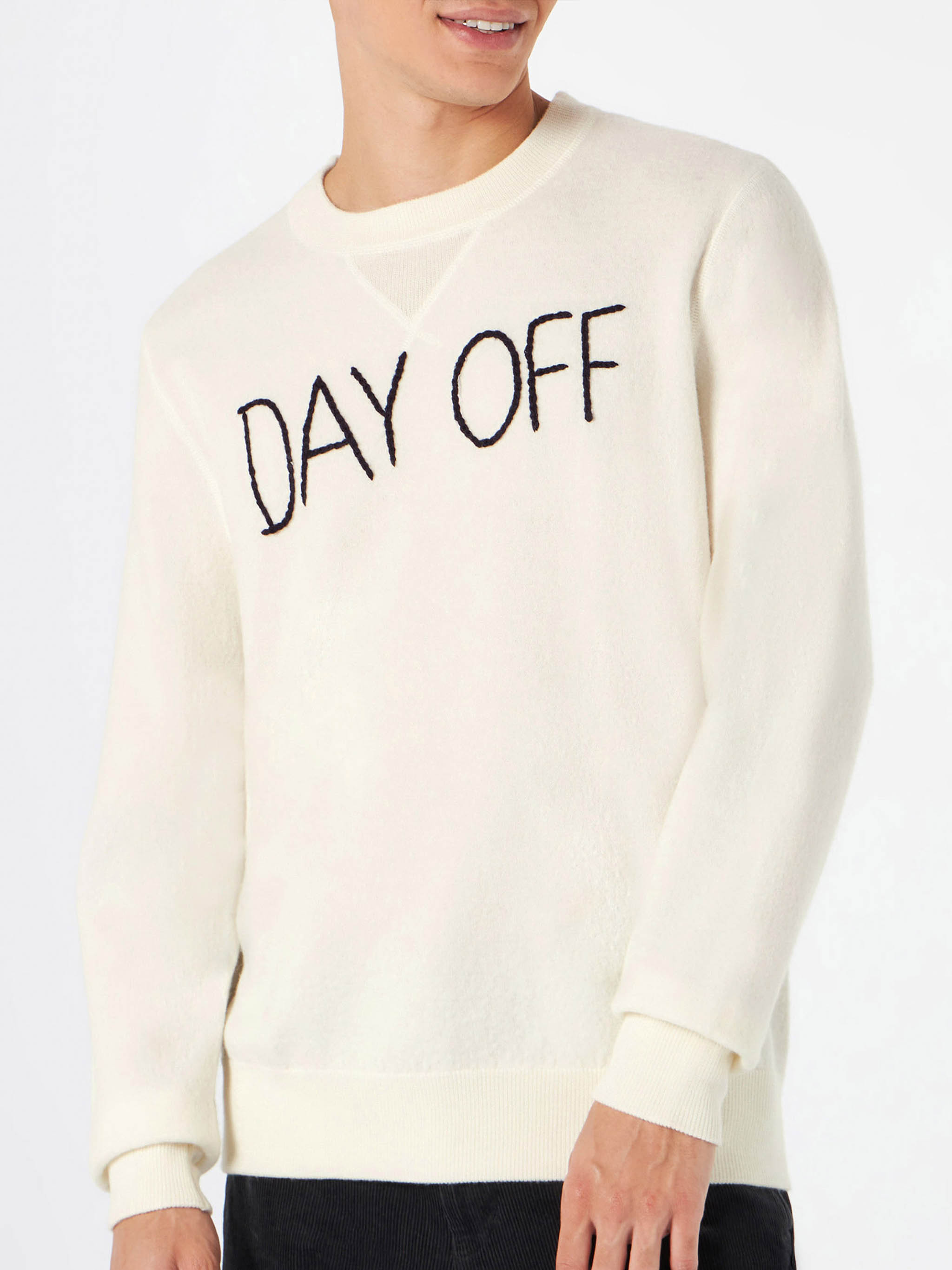 Man Crewneck Knitted Sweater With Day Off Embroidery White