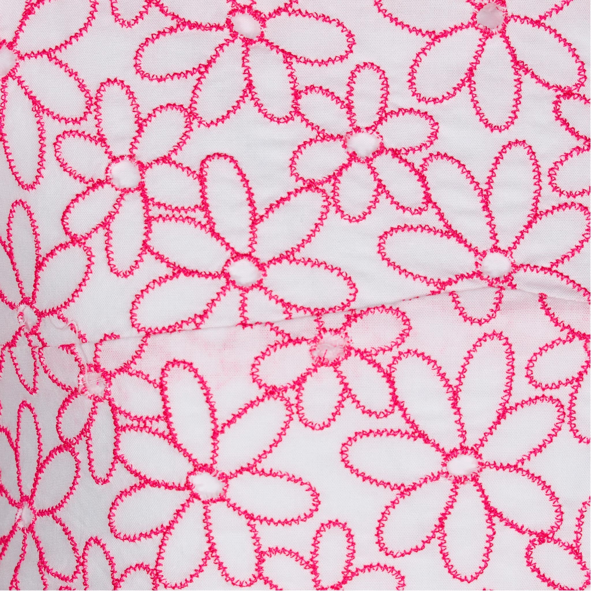Girl Crop Top With Daisy Embroidery White Top_apparel