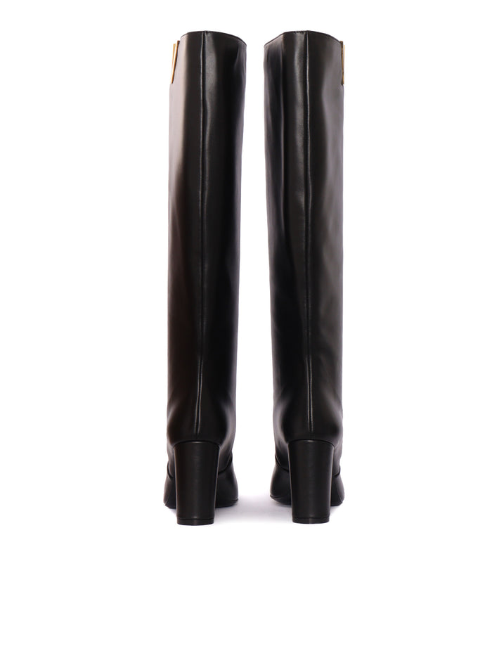 770 V BOOTS Black Leather Sole Rubber