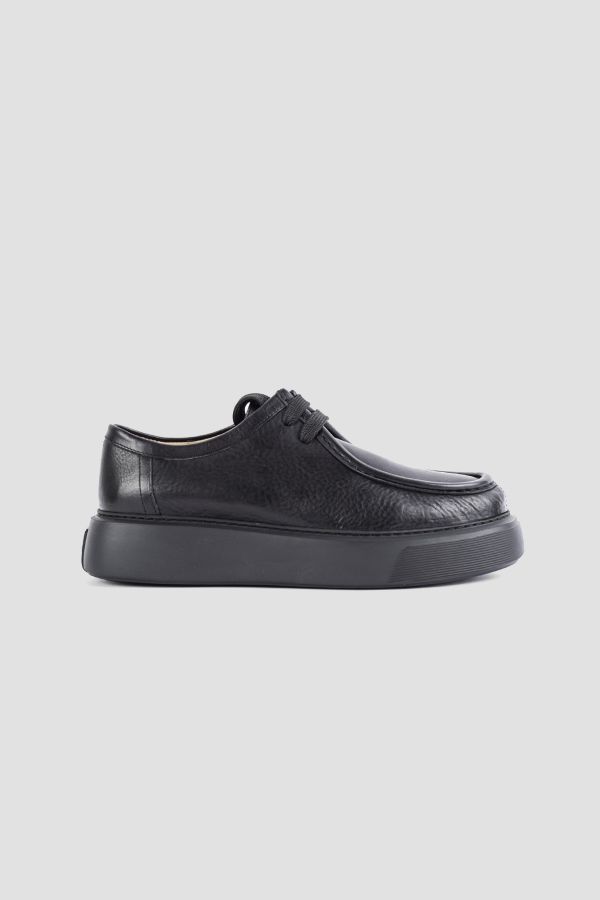 Referenc Leather sneaker in black