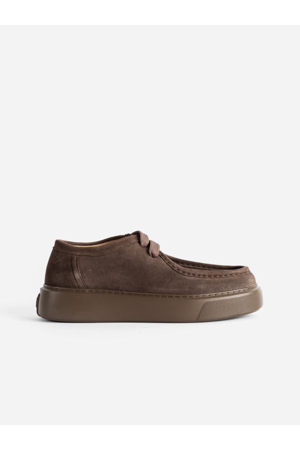 Referenc Tobacco brown suede upper sneaker in brown