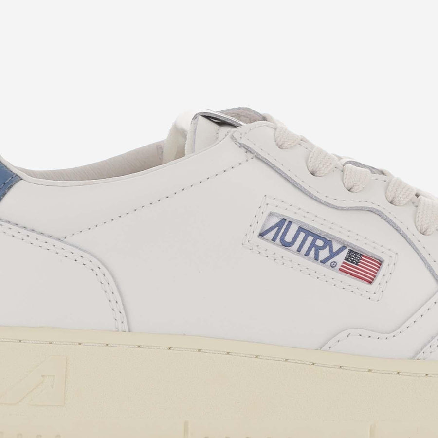 Sneakers Medalist Low Navy Leather Trainers
