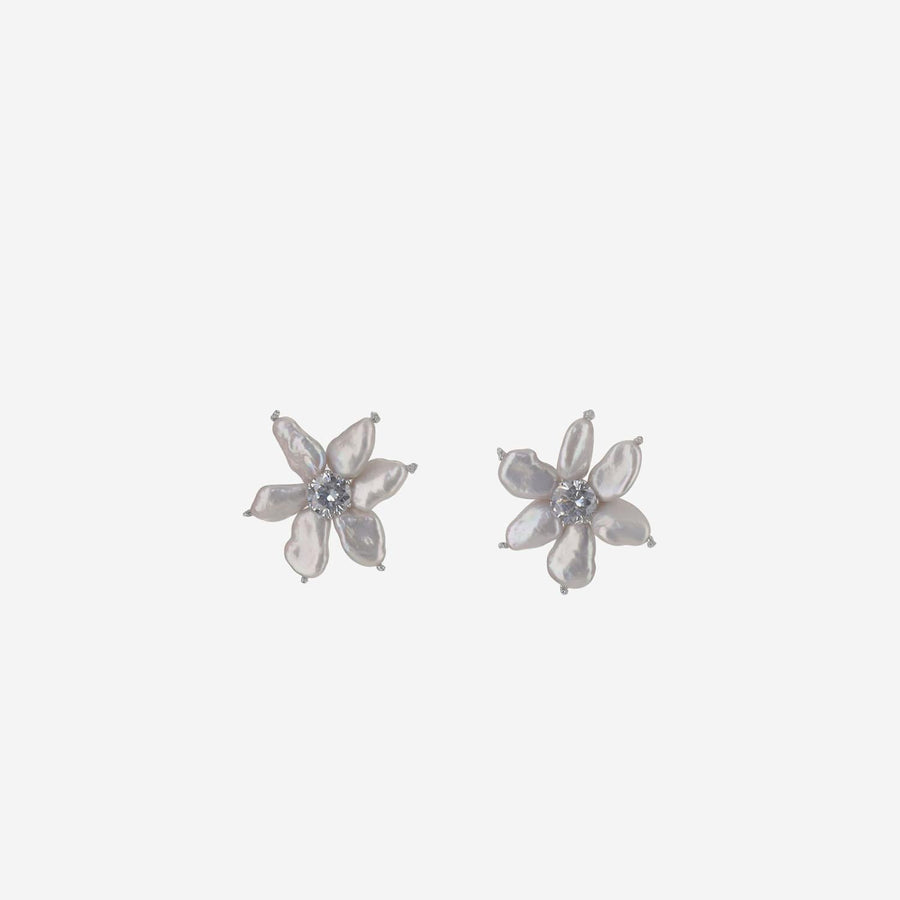Earrings Flower Motif Pearl White Pearls/metal