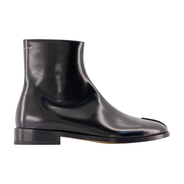 MM6 Maison Margiela Calfskin ankle boot in black