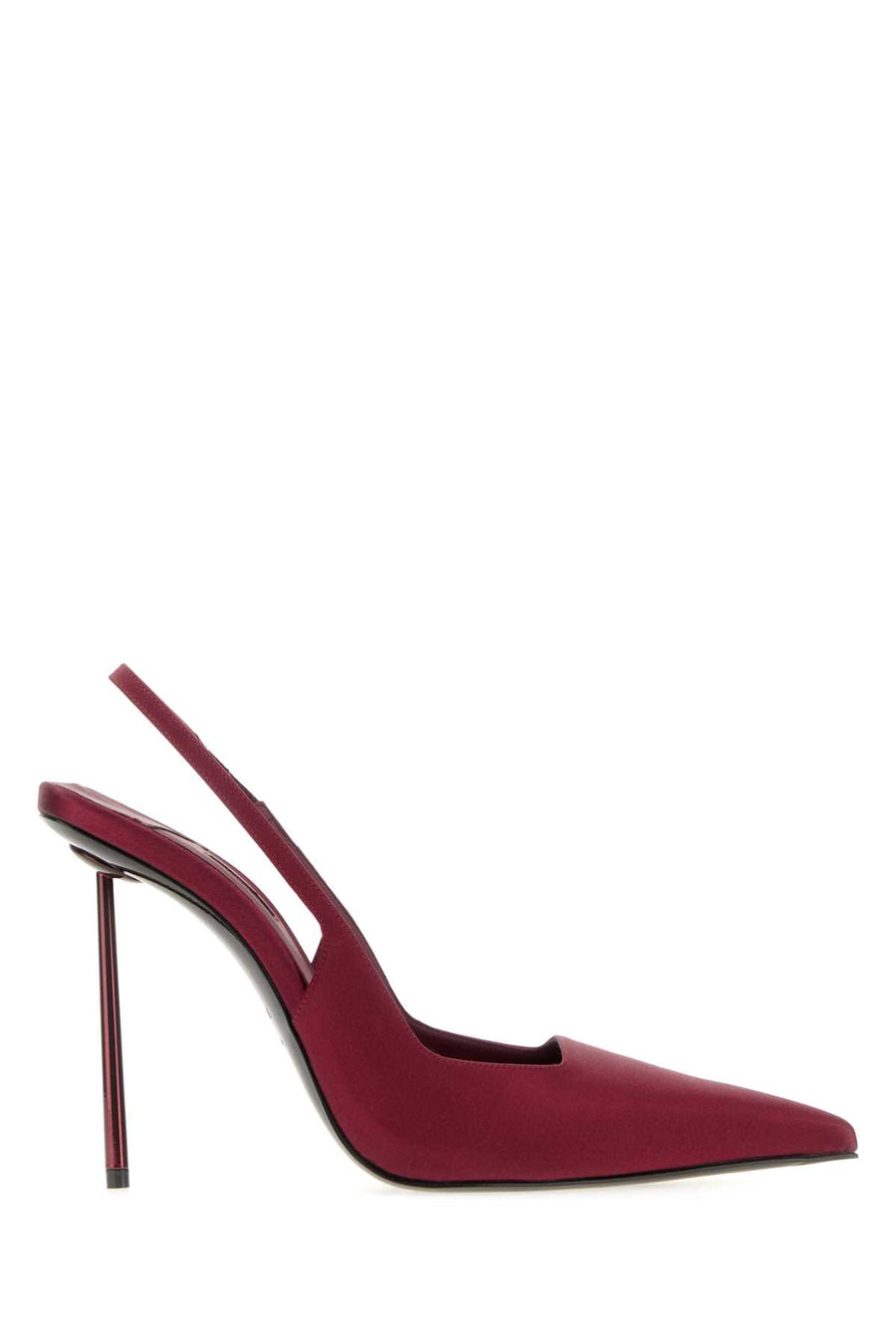 Le Silla Amelia Exterior: 100% Fabric; Interior: 100% Leather; Sole: Leather pumps in burgundy