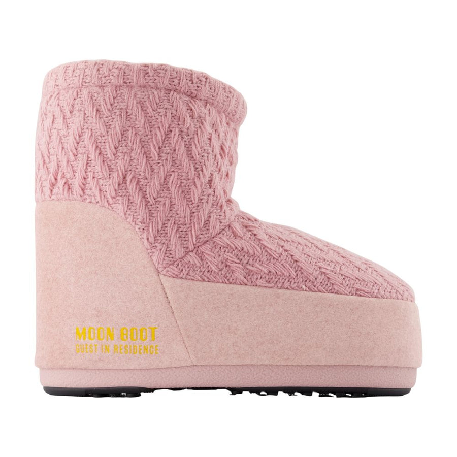 Moon Boot Acrylic ankle boot in pink