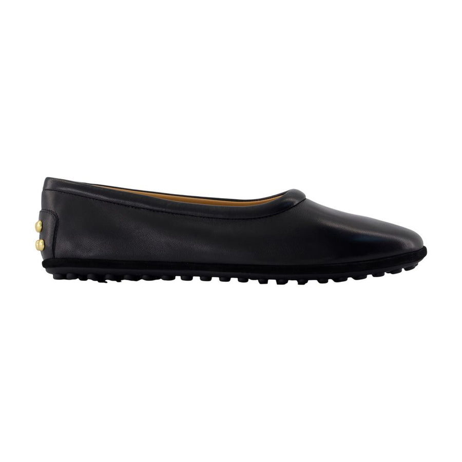 Tod's Calfskin flat in black