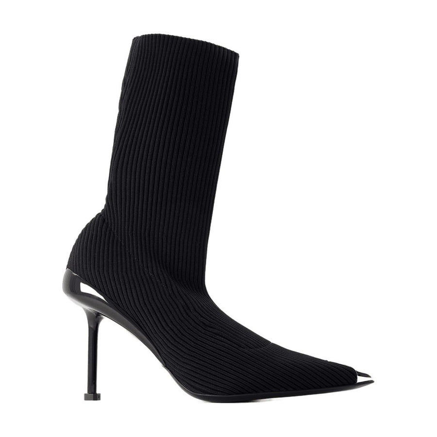 Alexander McQueen Leather heel boot in black