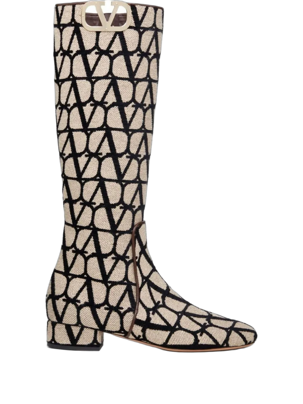 Valentino Garavani Goatskin/lambskin boot in beige