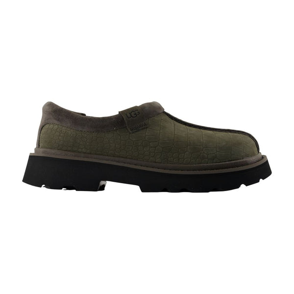 UGG Calfskin loafer in brown