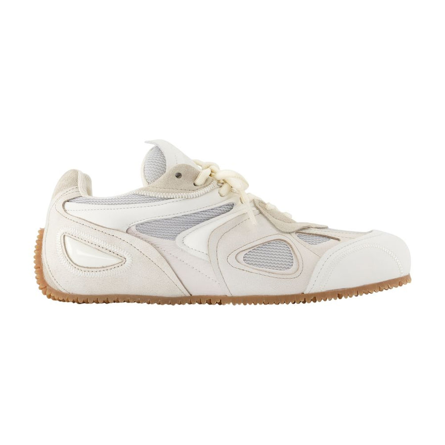 Axel Arigato Calfskin sneaker in white