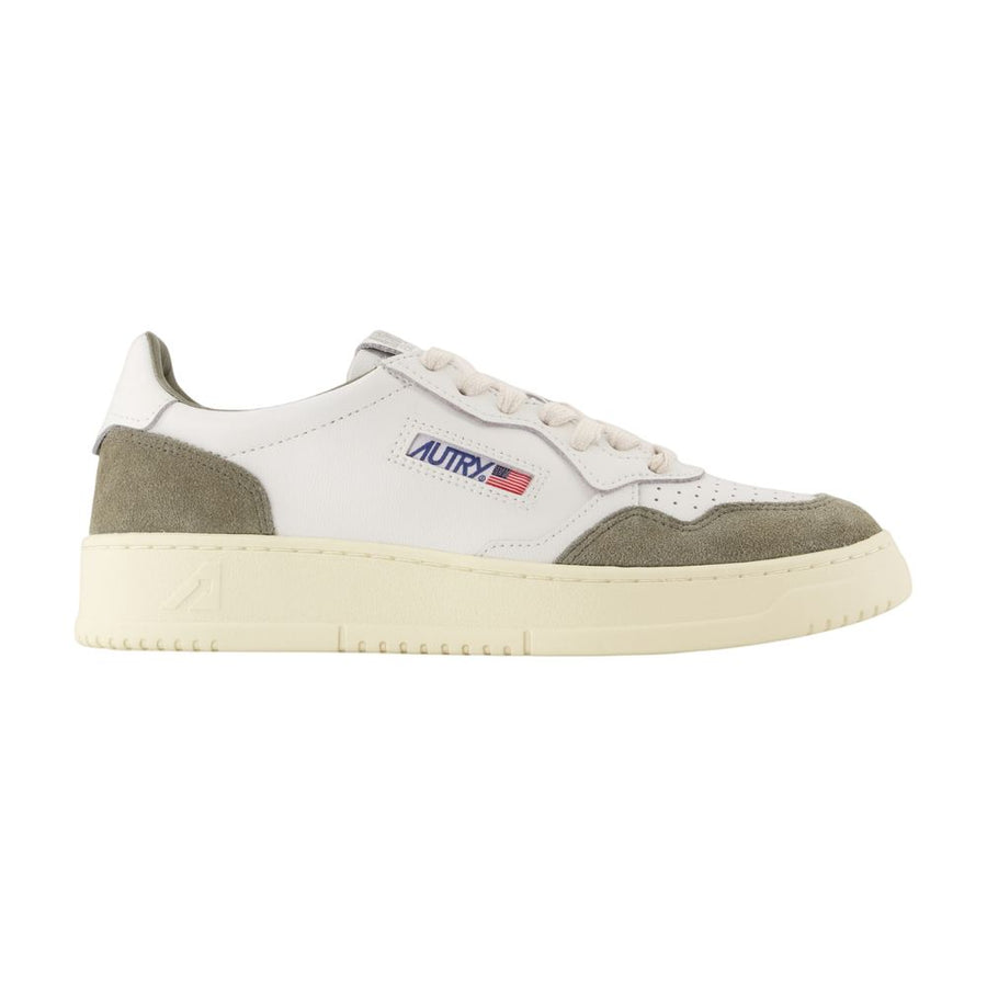 Medalist Low Sneakers - Autry Leather White Calfskin Shoes /
