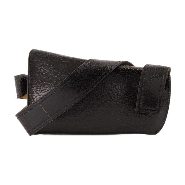 Alexander McQueen Calfskin shoulder bag in black