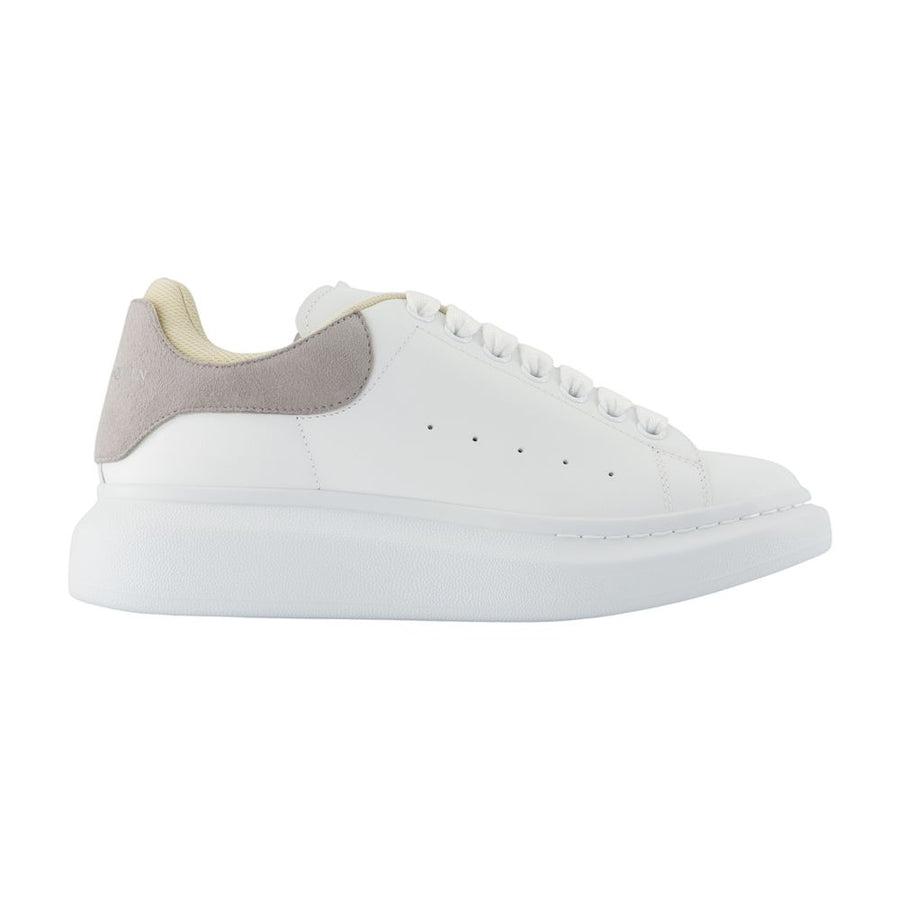 Alexander McQueen Calfskin sneaker in white